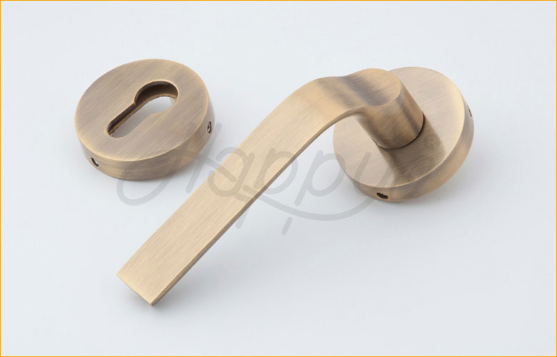 Glossy Antique Handle